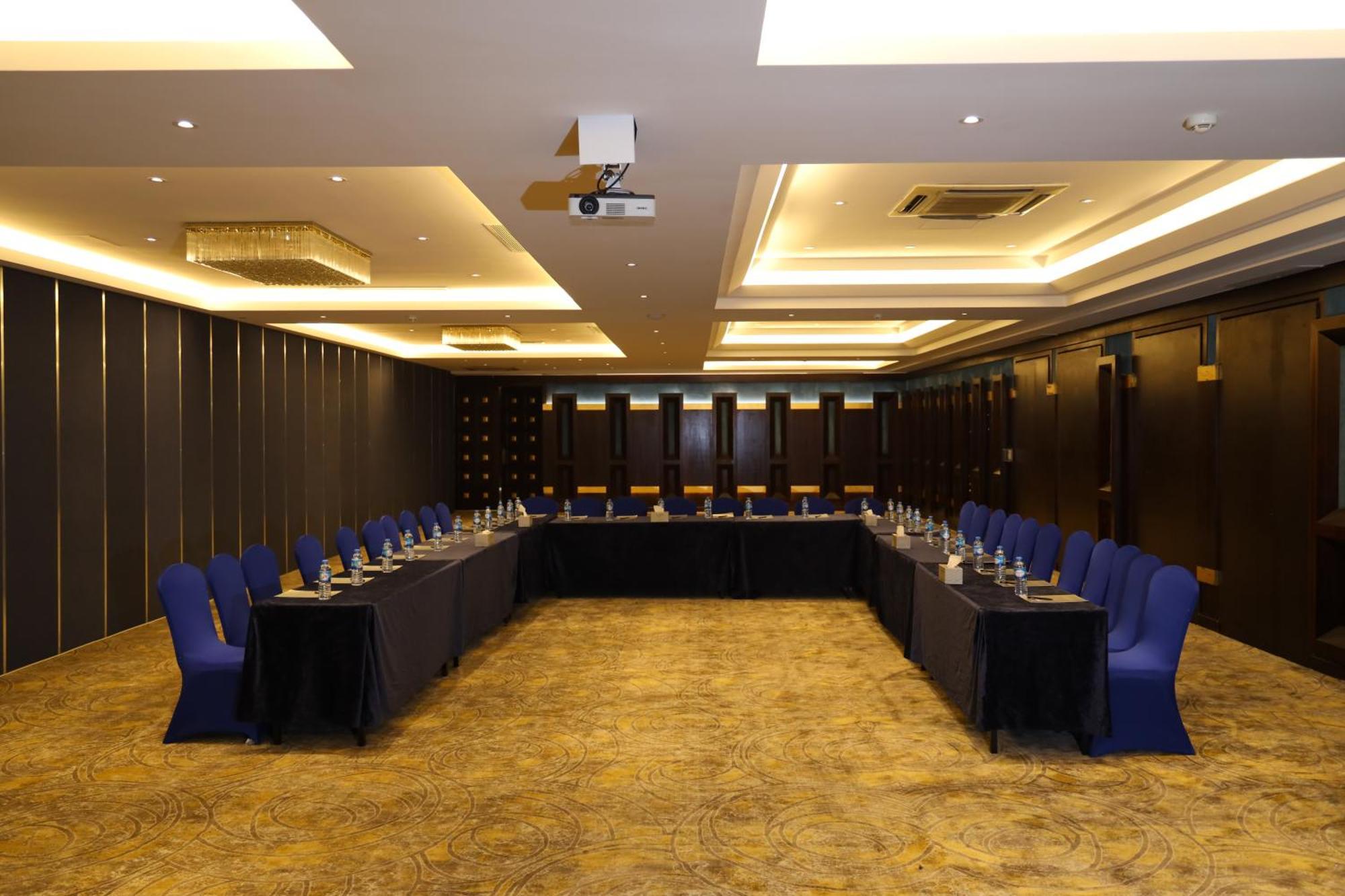 Canyon Hotel Erbil Exteriör bild