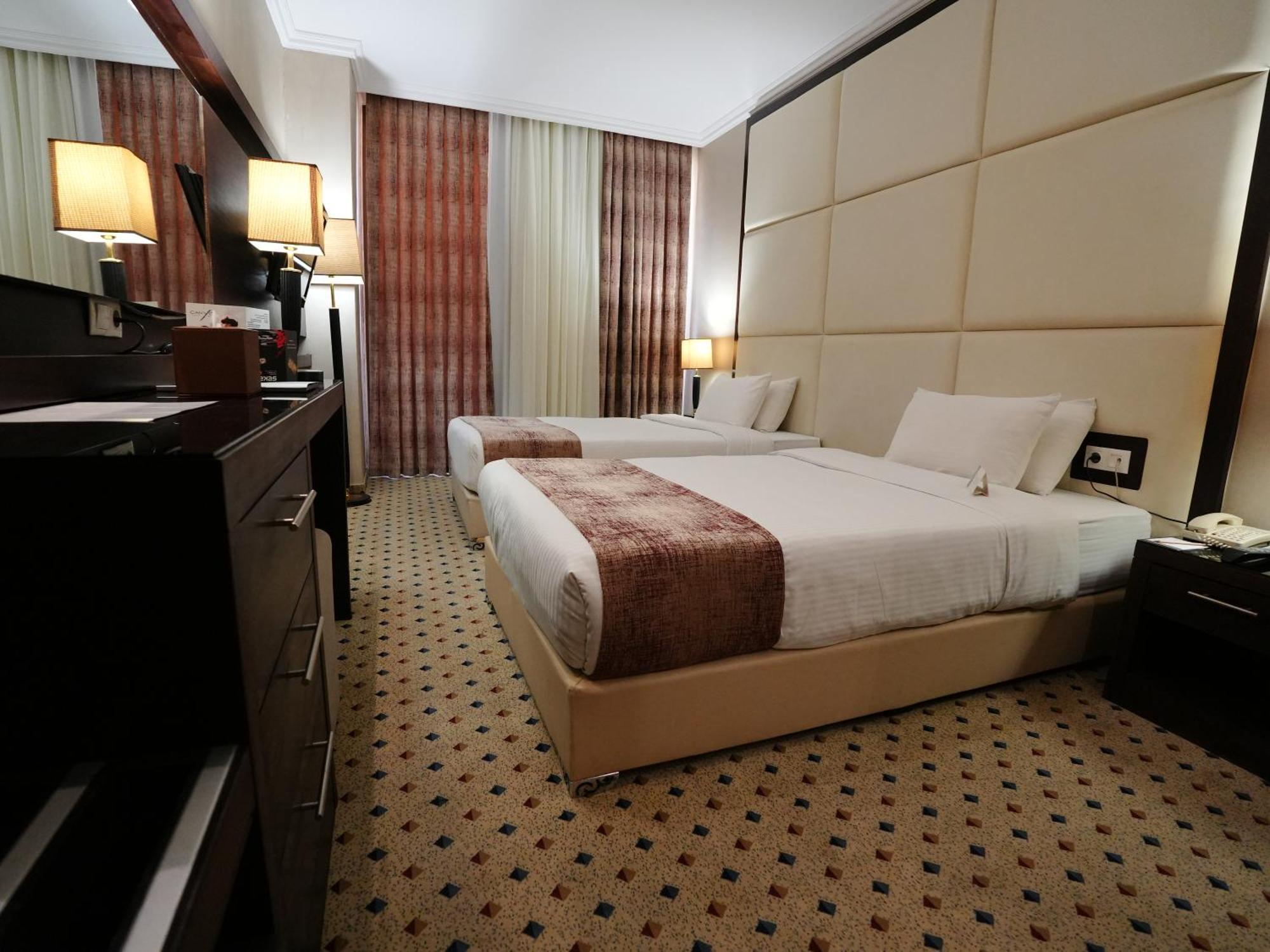 Canyon Hotel Erbil Exteriör bild